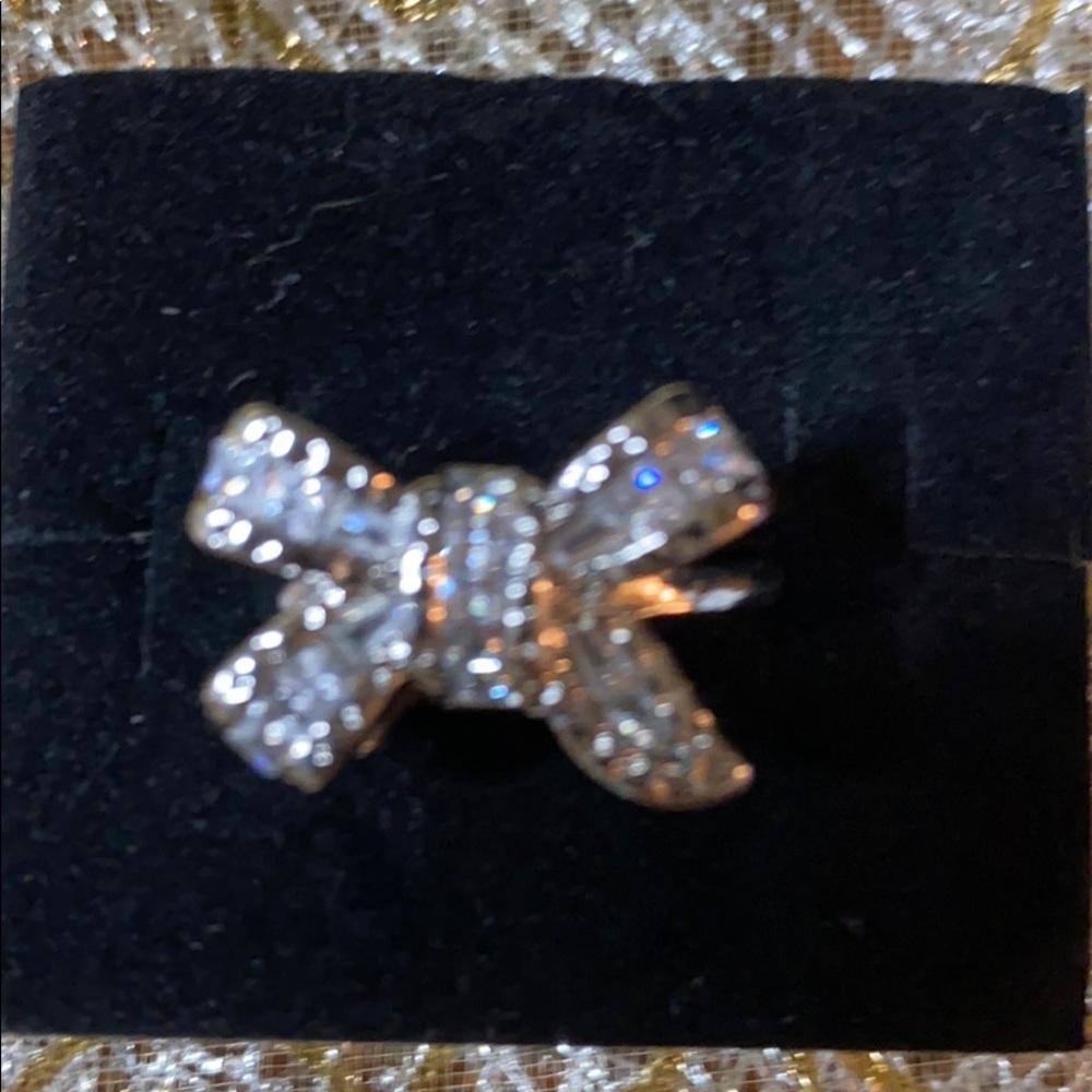 Ring - Picture 2 of 5